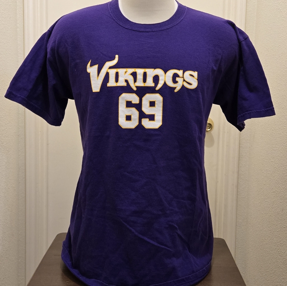 Minnesota Vikings Jared Allen t-shirt, purple, size: L